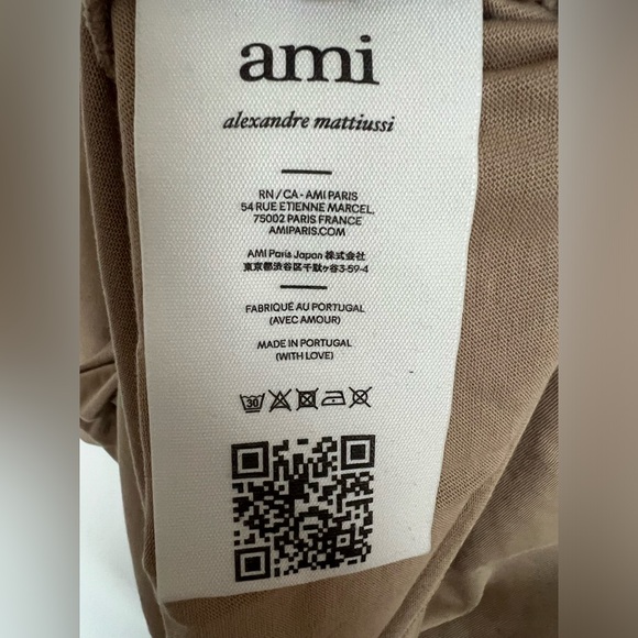 AMI Paris De Coeur Embroidered Unisex Cotton T-Shirt - Picture 8 of 8